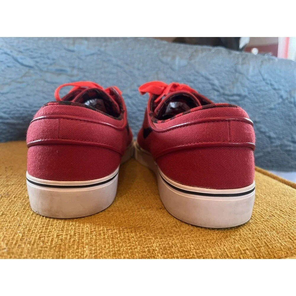 Nike SB Zoom Stefan Janoski Men's Size 9 Red Plaid Sneakers Shoes 615957-601